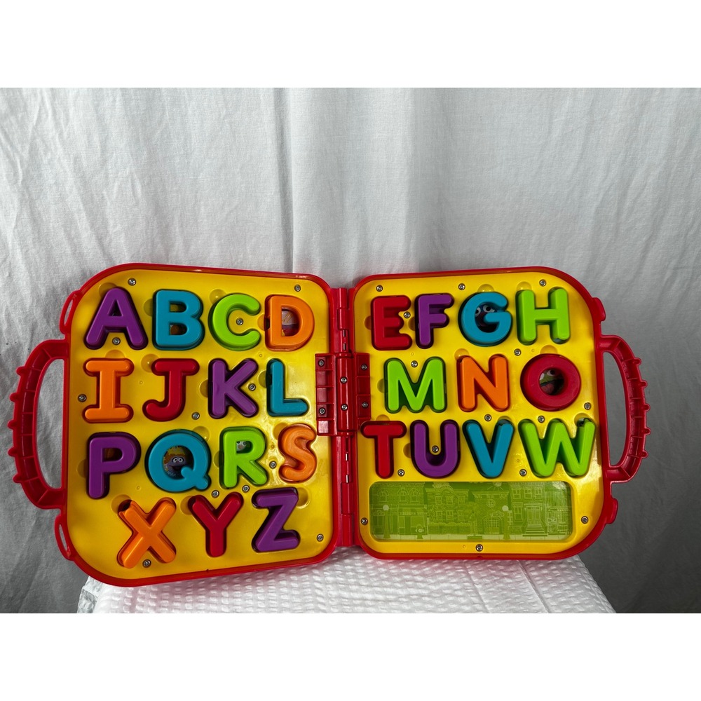 Letter "R" for Elmo On The Go learning game. - Picture 3 of 4